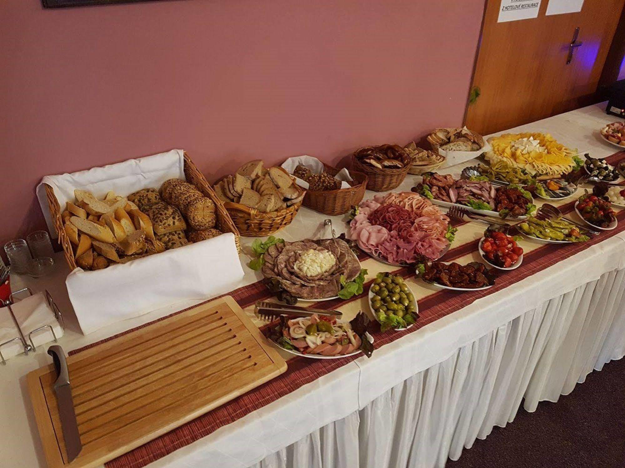 Hotel Zatisi Františkovy Lázně Εξωτερικό φωτογραφία