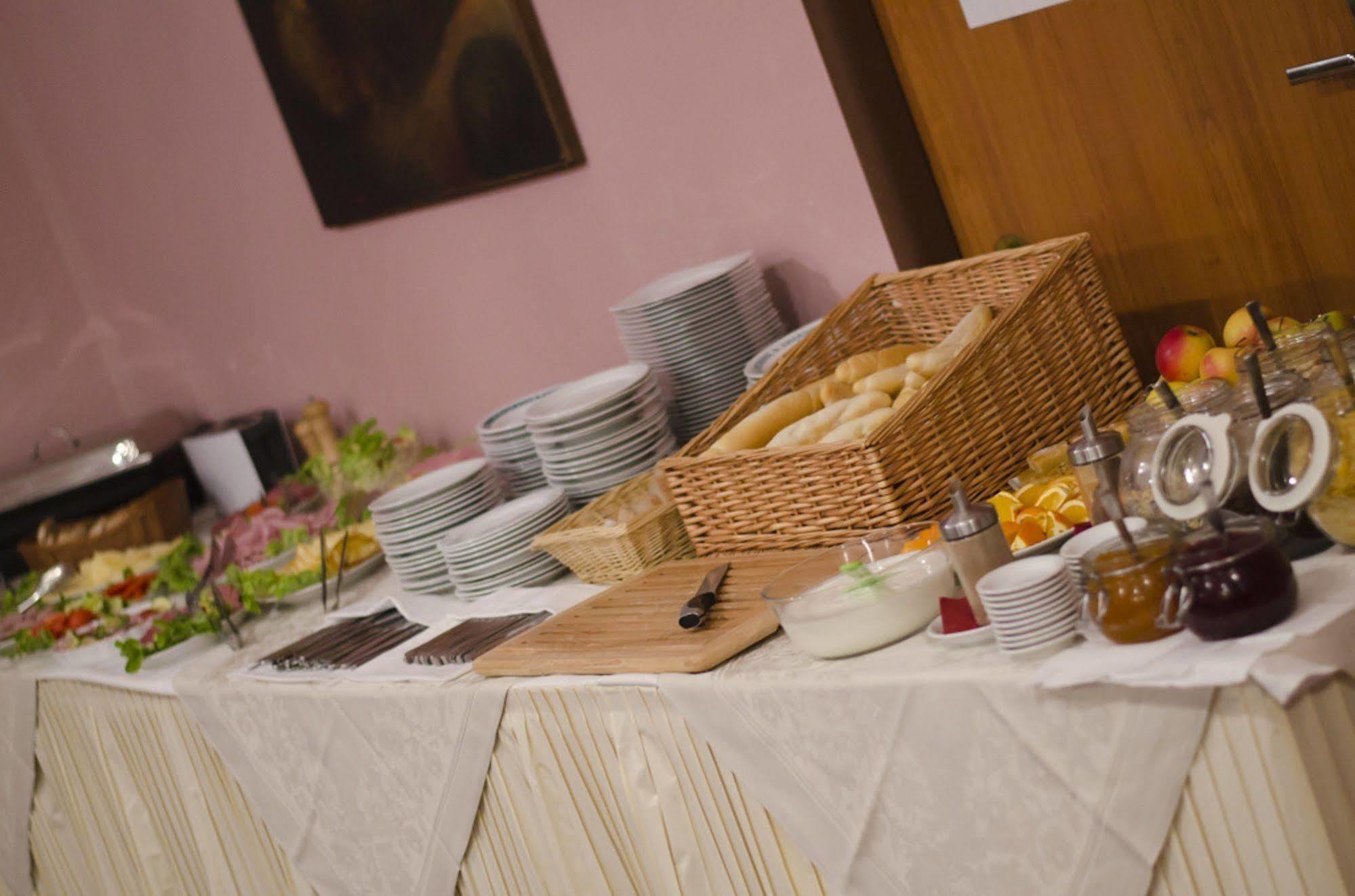 Hotel Zatisi Františkovy Lázně Εξωτερικό φωτογραφία